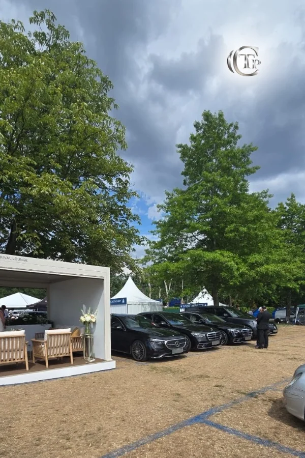 Voitures de luxe Mercedes et salon VIP au Henley Royal Regatta 2025, proposés par CTP Limo.